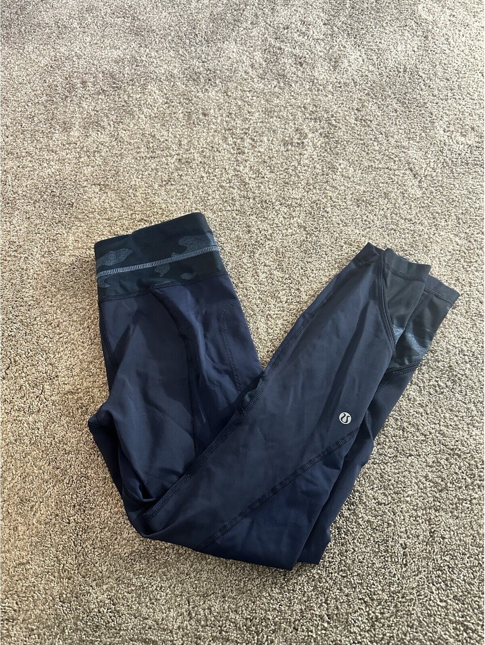 Lululemon Pants Womens 4 Blue Camo Run Tight Leggings Zip Pockets Athletic Yoga